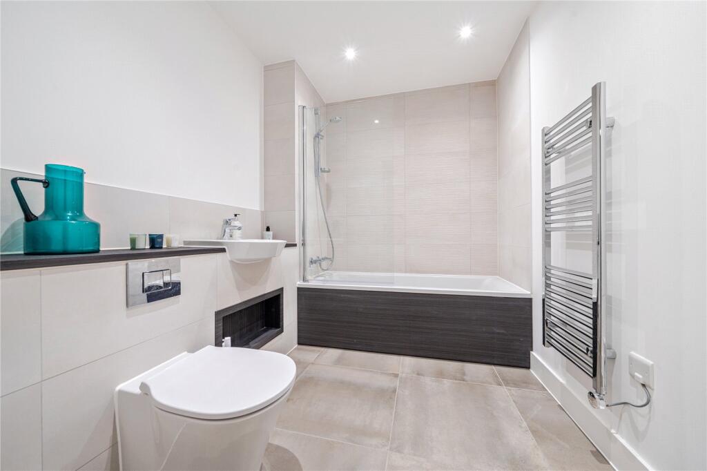 Main Bathroom