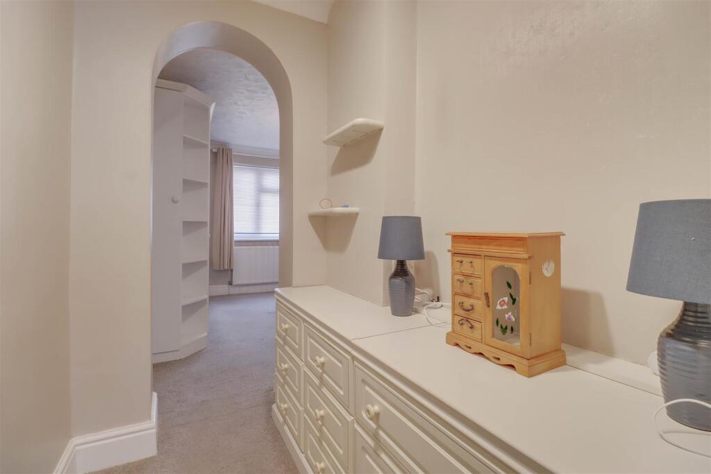 3 ELIZABETH DRIVE WICKFORD-6.jpg