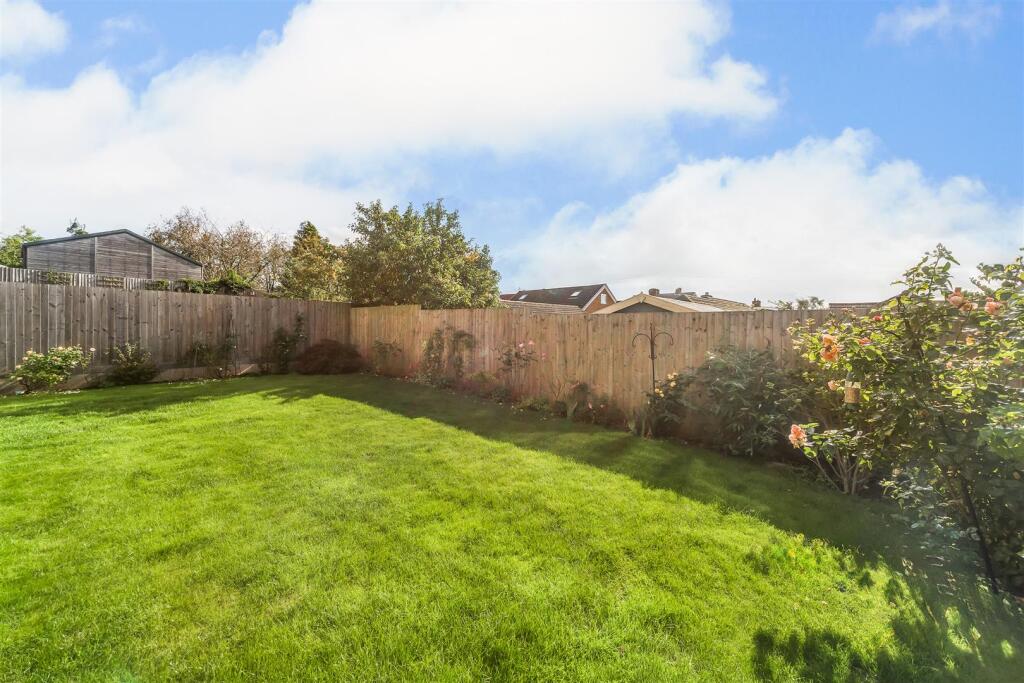 Hall Farm Close, Packington