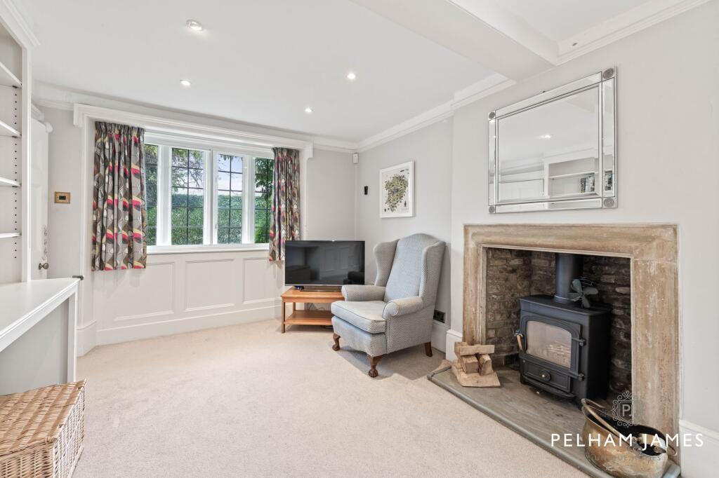 Snug, Braddan House, Duddington
