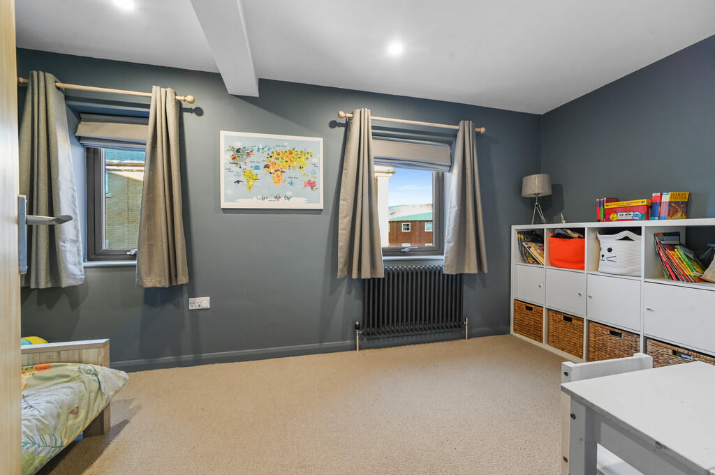 Mudflats-bedroom2