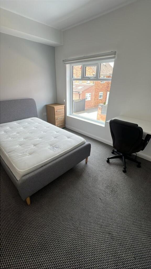 kinsey-street-st5-6jl-992348