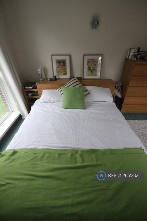 Bedroom 1 - Large King Bed