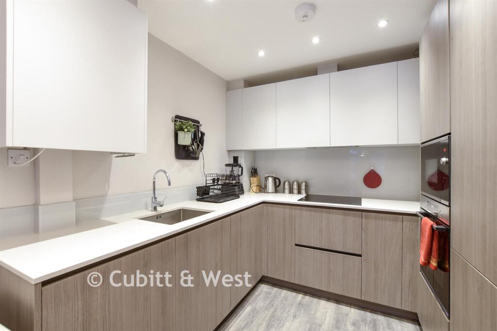 Kitchen Lounge/Dining Room