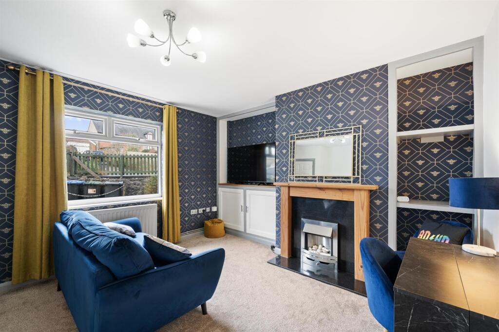 Sitting Room from Kitchen .jpg
