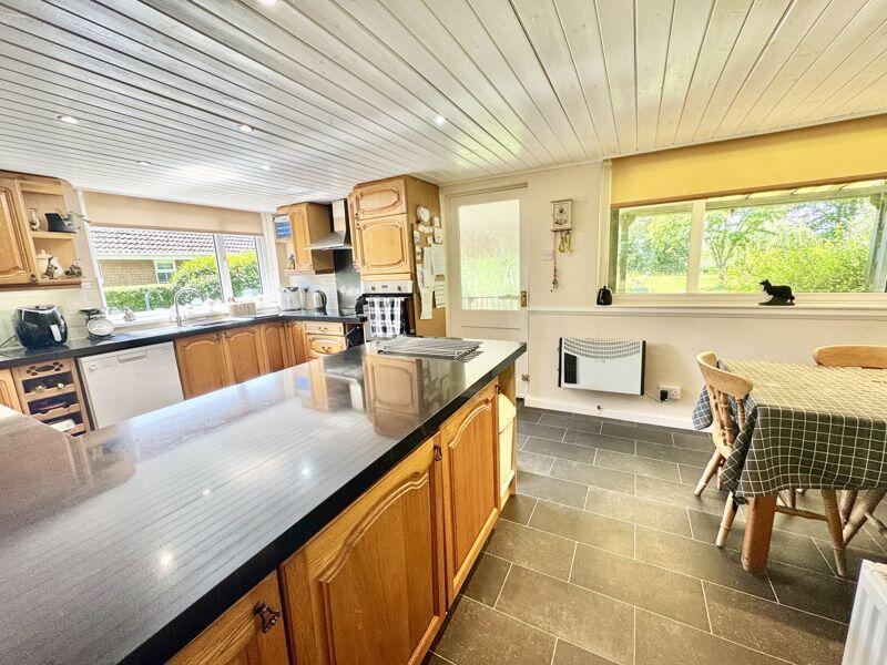 Kitchen dining room