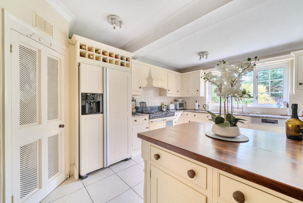 1330086-3-688b6d9...