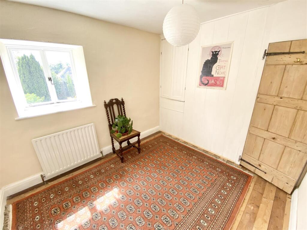 SPARE ROOM 2.jpg