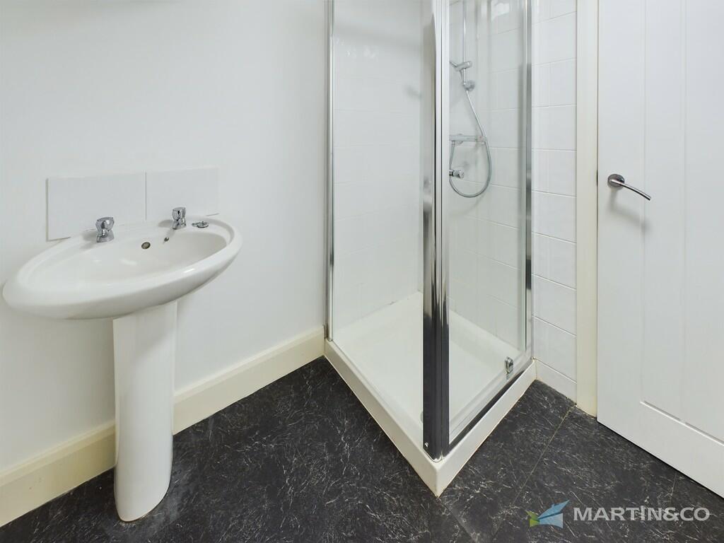 En Suite Shower R...