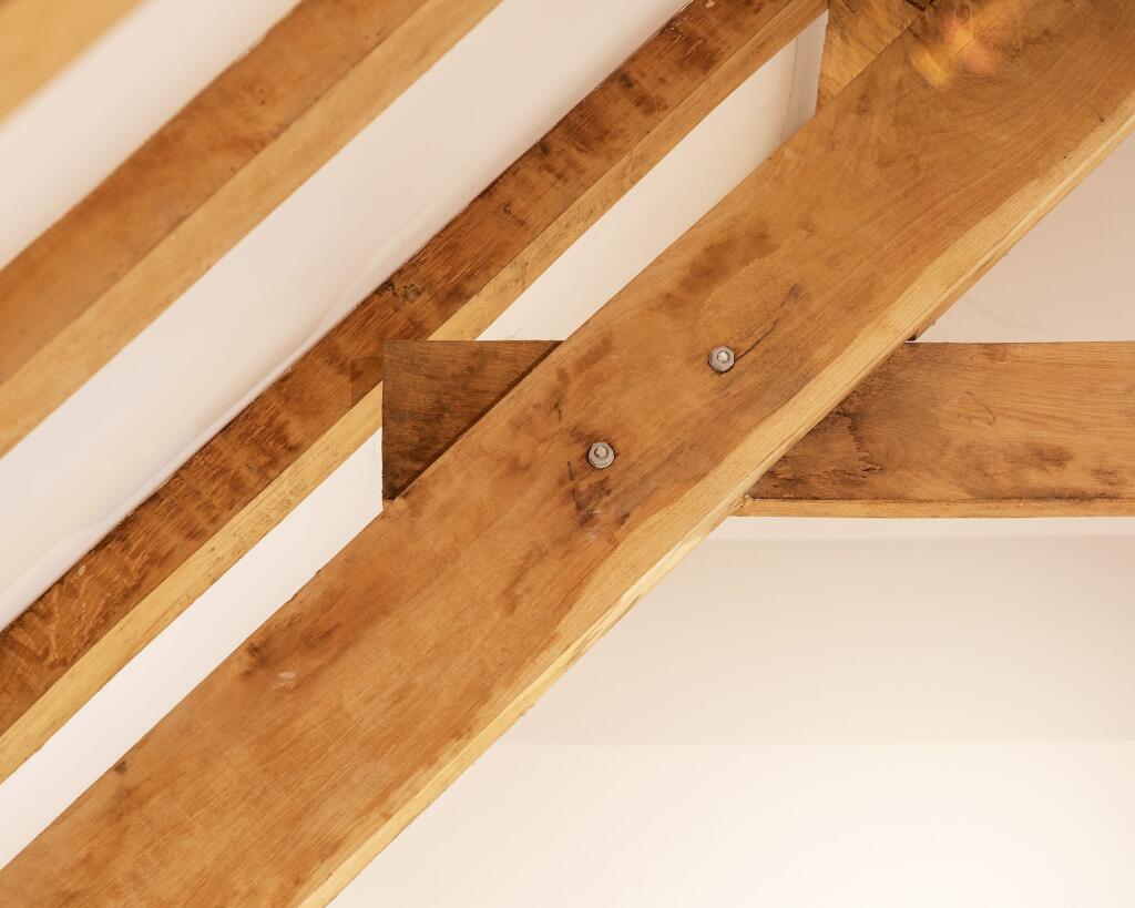 The Old Dairy, Stoke Fleming Beams