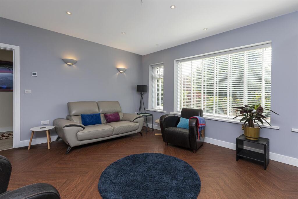 Bramleys Estate Agents - Cumberland Avenue - Fixby