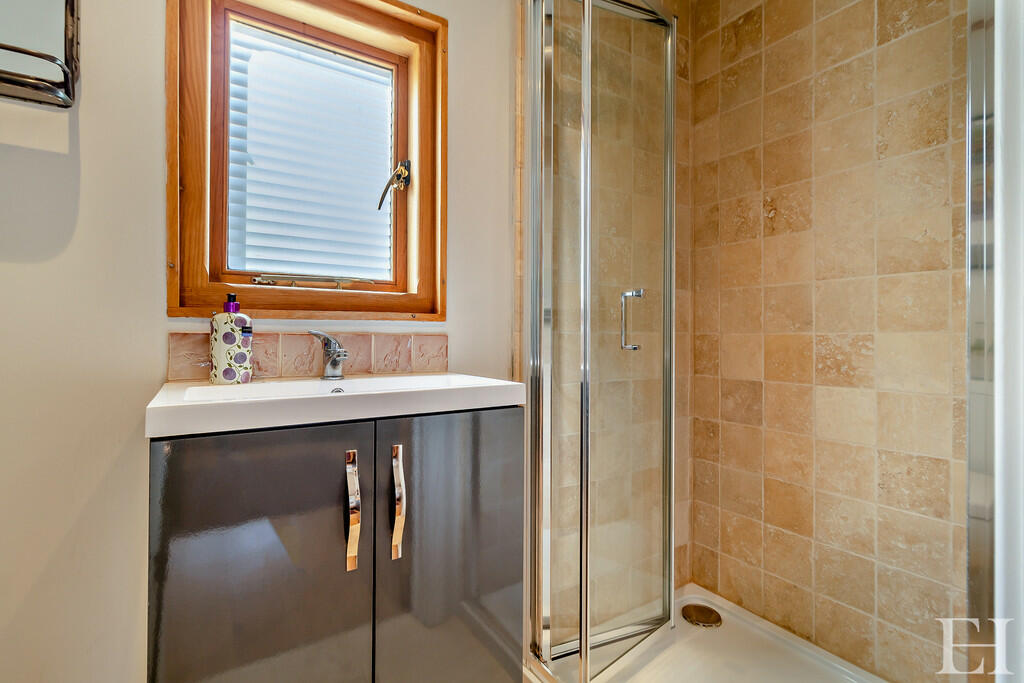 8586774-interiorw...
