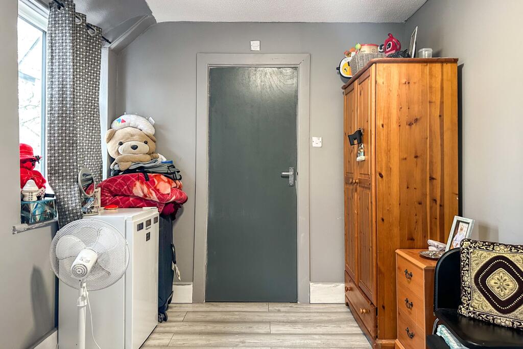 30 Apple Tree Avenue, West Drayton, London UB7 8BY