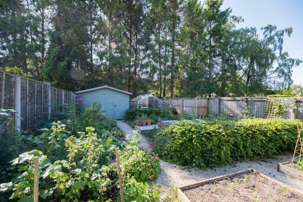 1 Beaconsfield Cottages-026.JPG