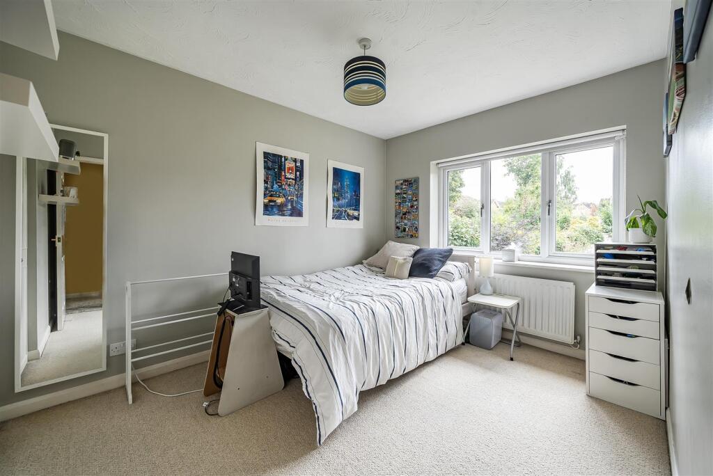 4 Acorn Way, Silverstone (19).jpg