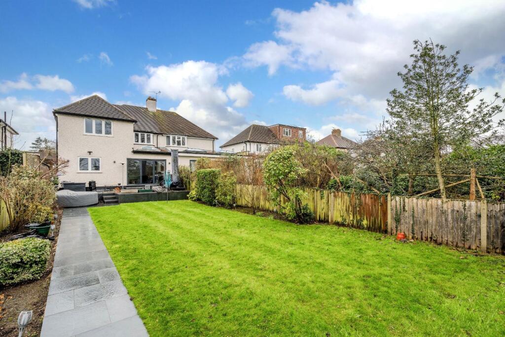 THORNDON GARDENS (13).jpg