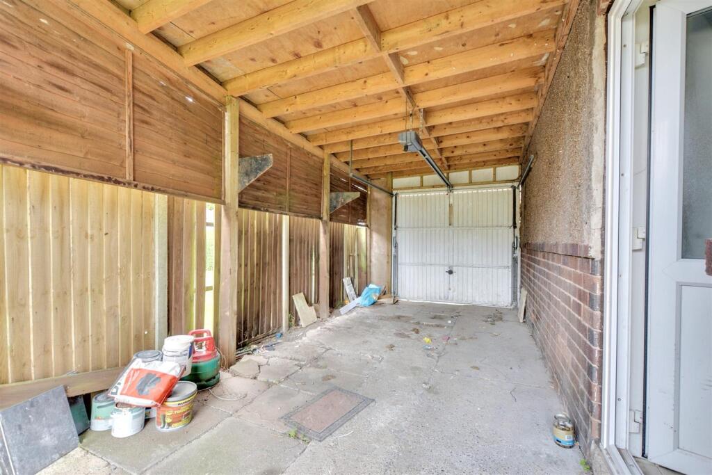 Carport.jpeg