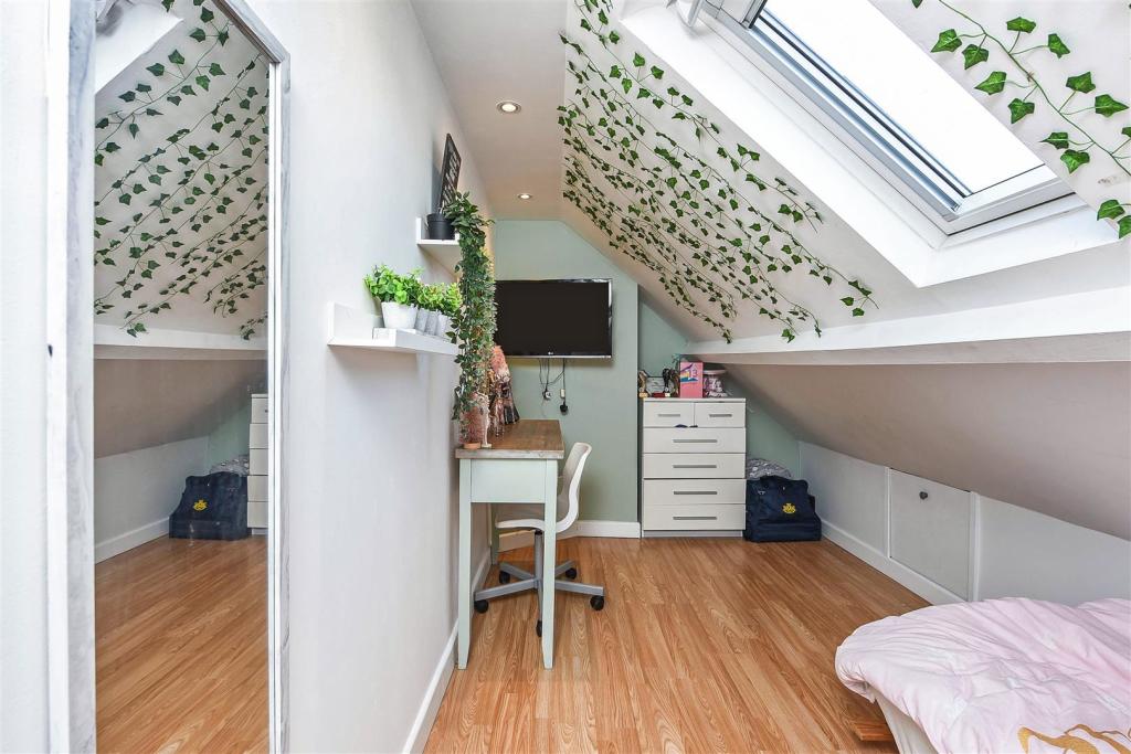 Bedroom.jpg