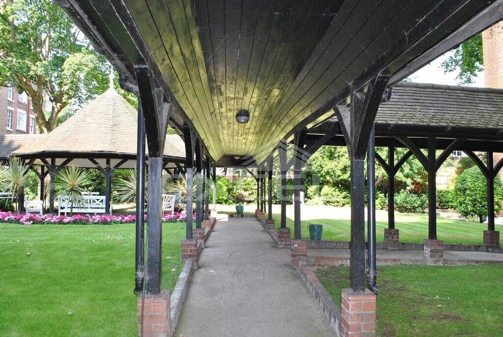 IMG_38833_13_larg...