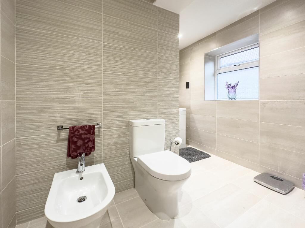 Ground floor ensuite