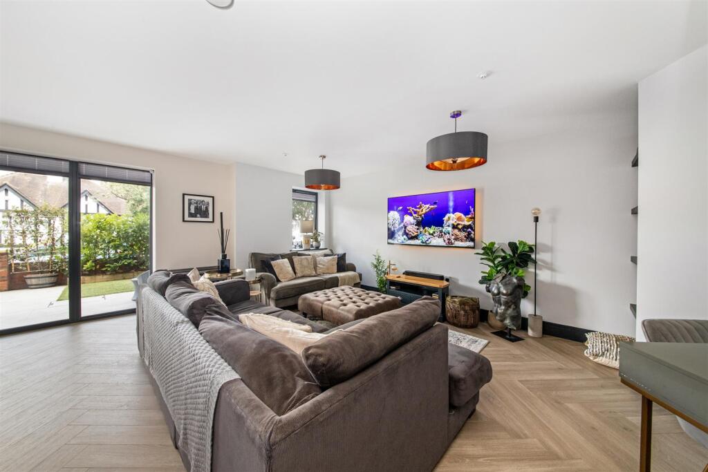 Kitchen/Reception Room