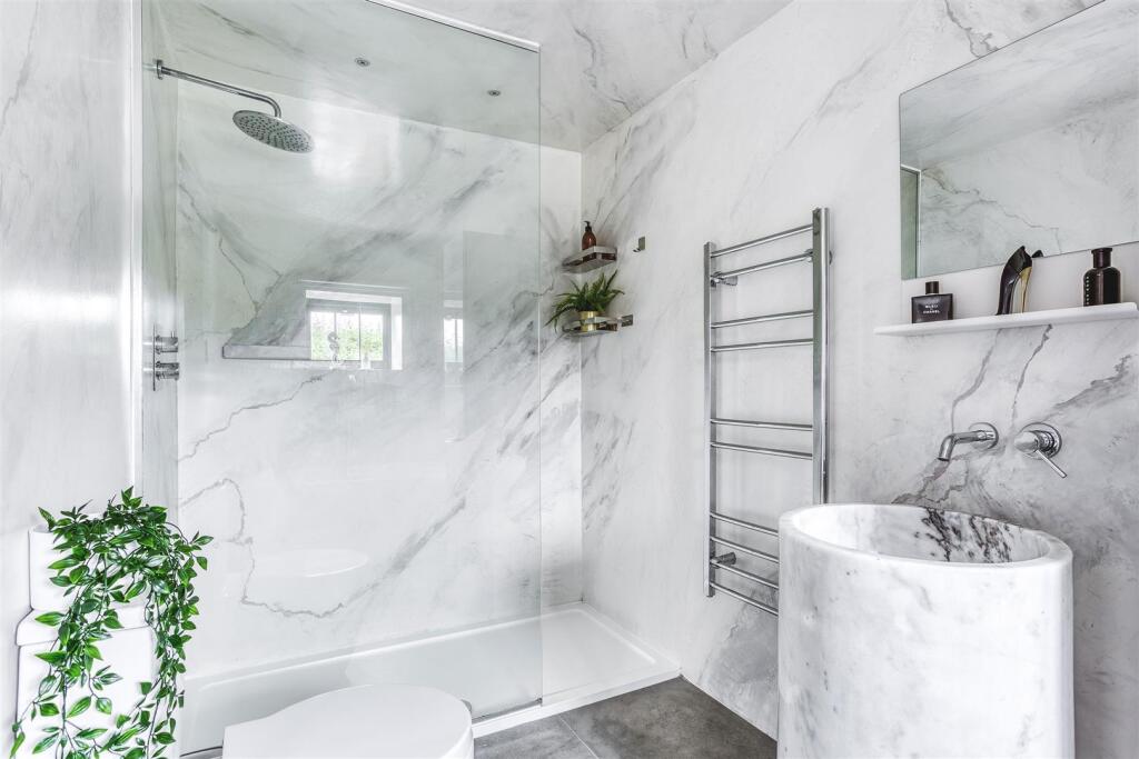En-Suite One