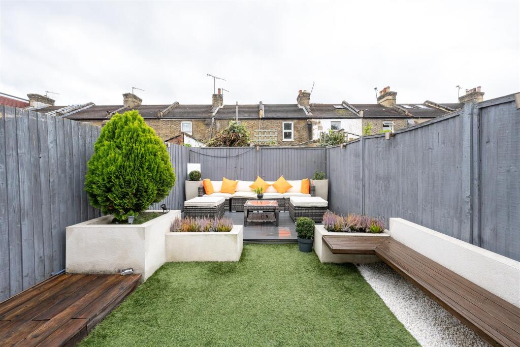 Trumpington Road, E7