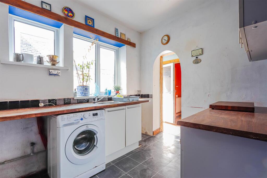 Dobbins Road_-13.jpg