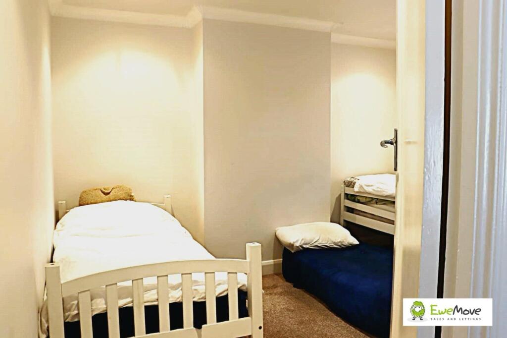 WhatsApp Image 2025-02-06 at 16.12.24