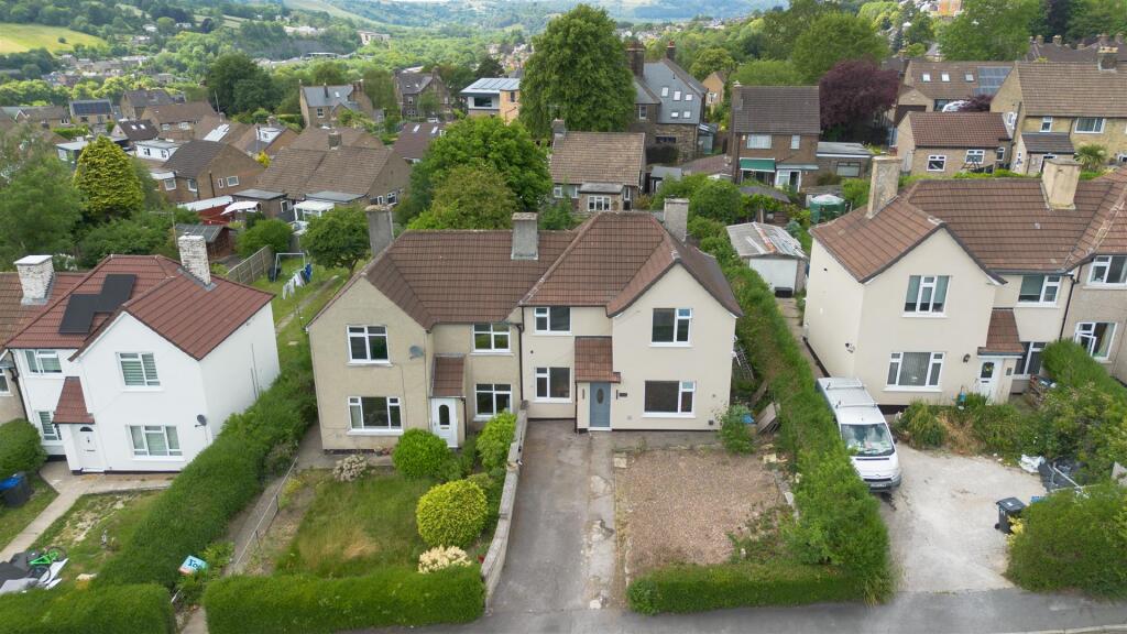 19 Lynholmes Rise - Drone-104.jpg