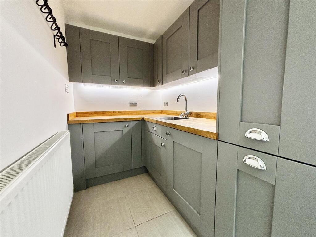 Kitchenette