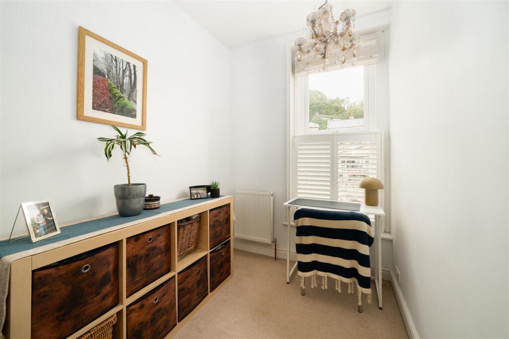 Bedroom5.jpg