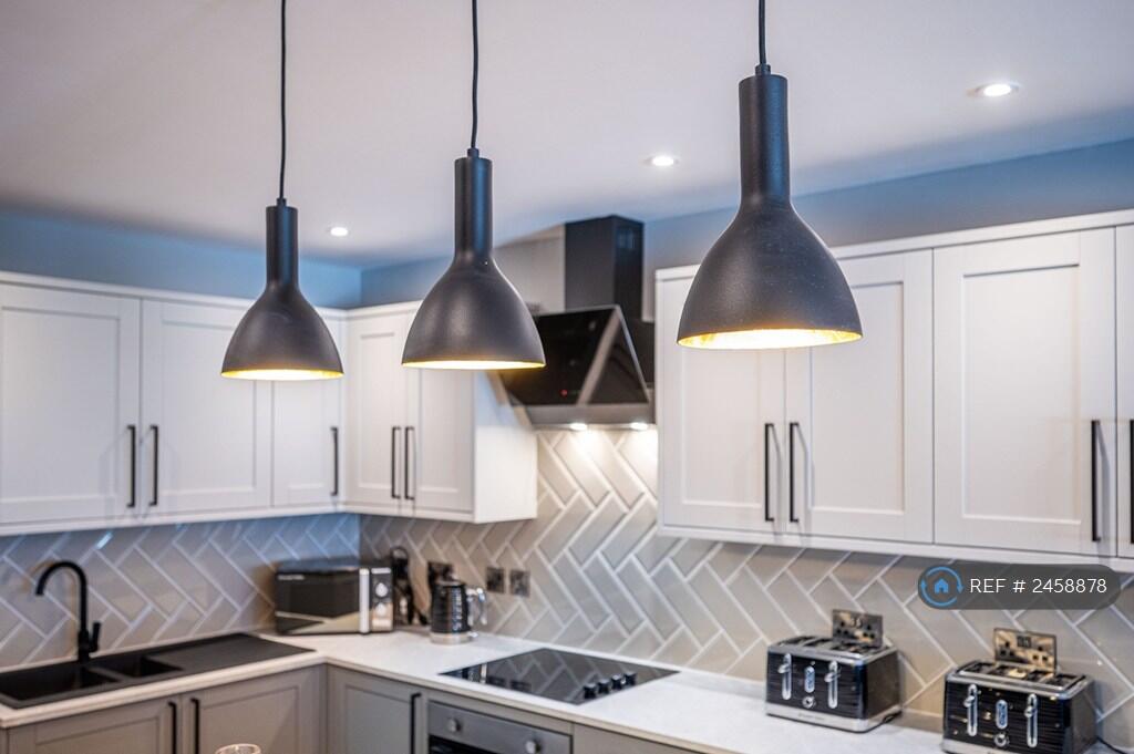 Kitchen Feature Lights 