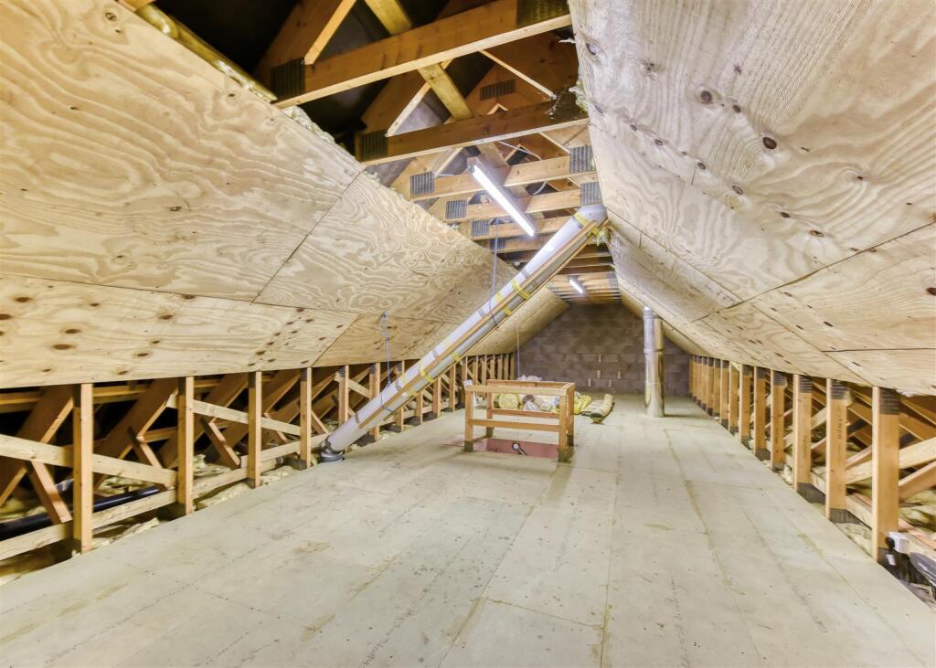20 Cross Road-loft1.jpg