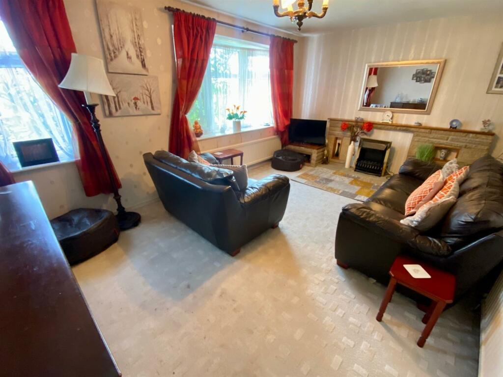 Bramleys Estate Agents - Park Lea - Bradley (13).j