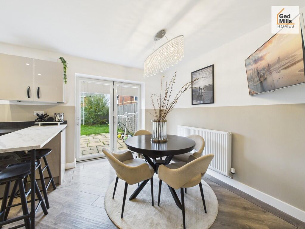 CAM04261G0-PR0115...