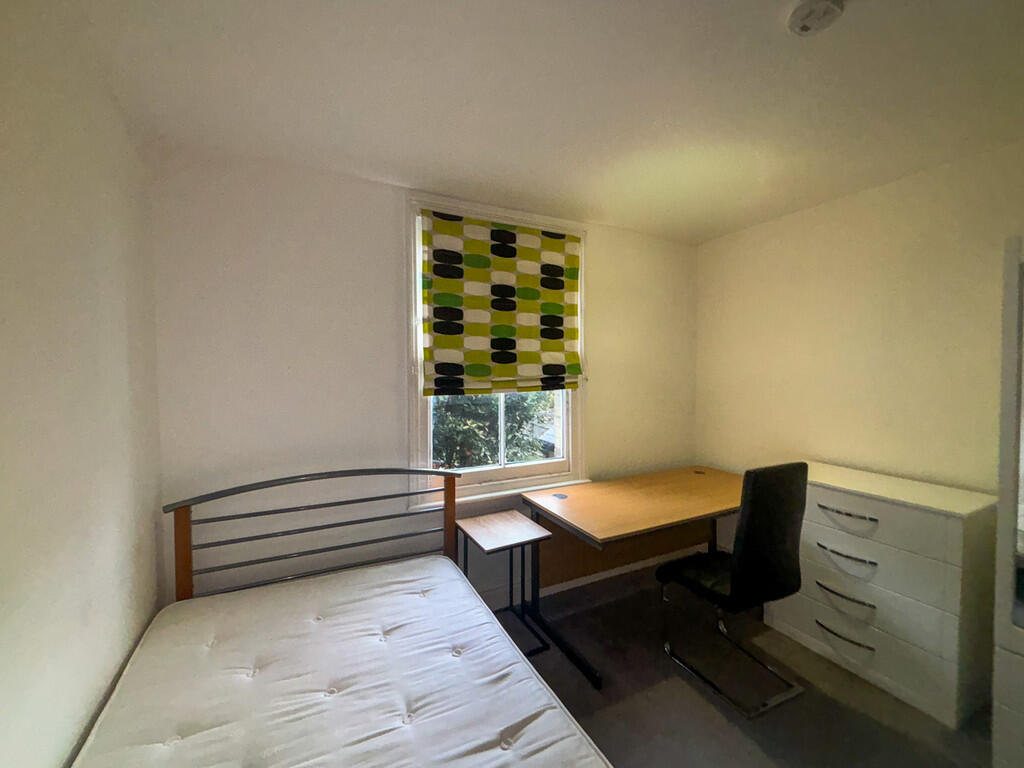 Room 3 (2)