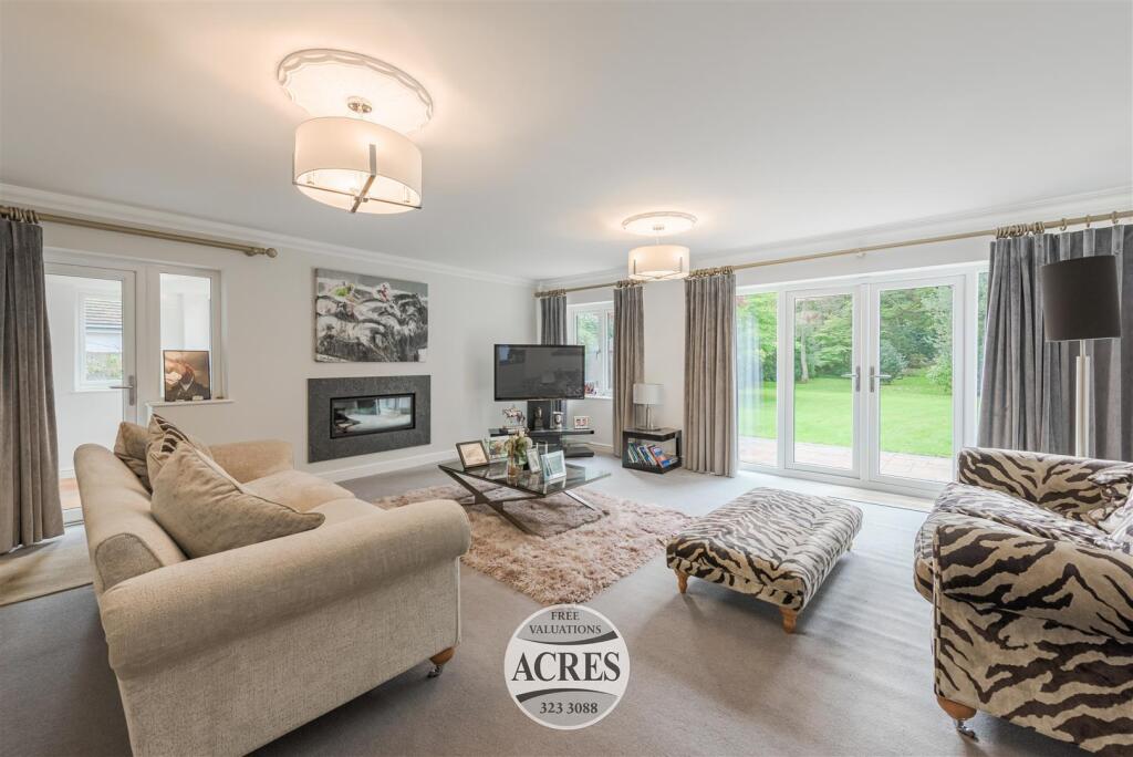 TheSpinney (11) (Large).jpg