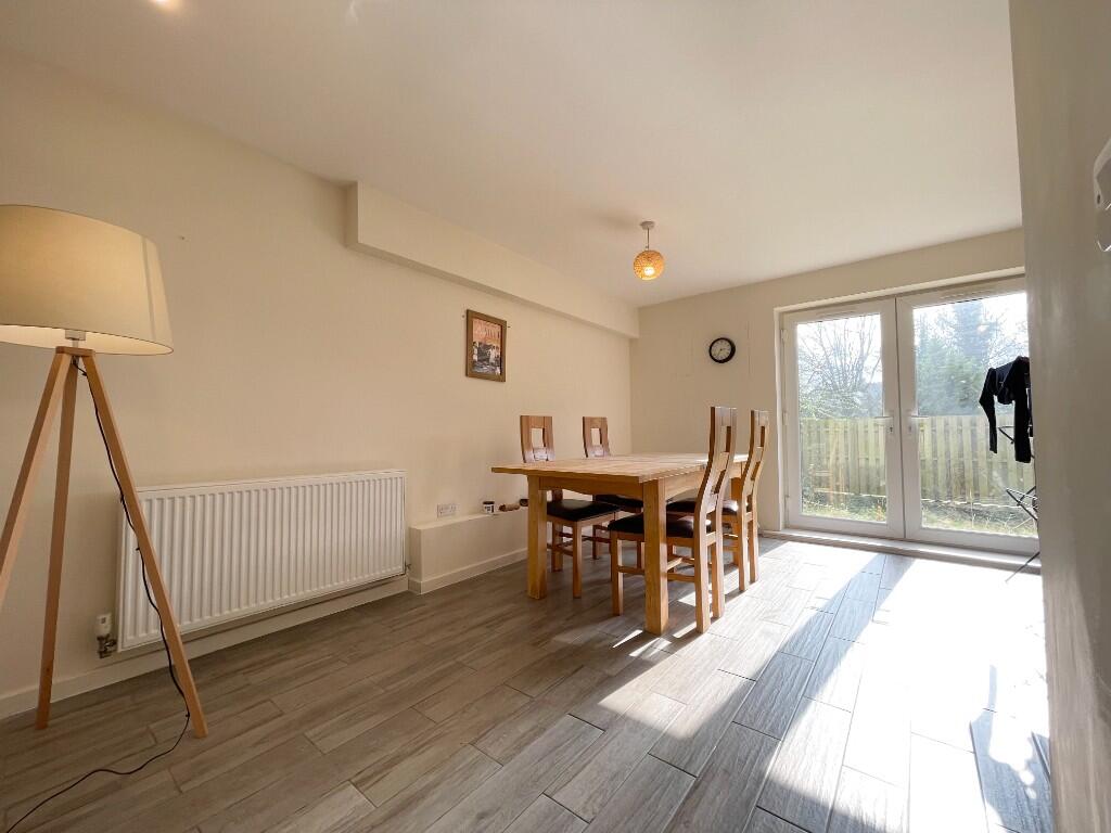 Dining area/lounge