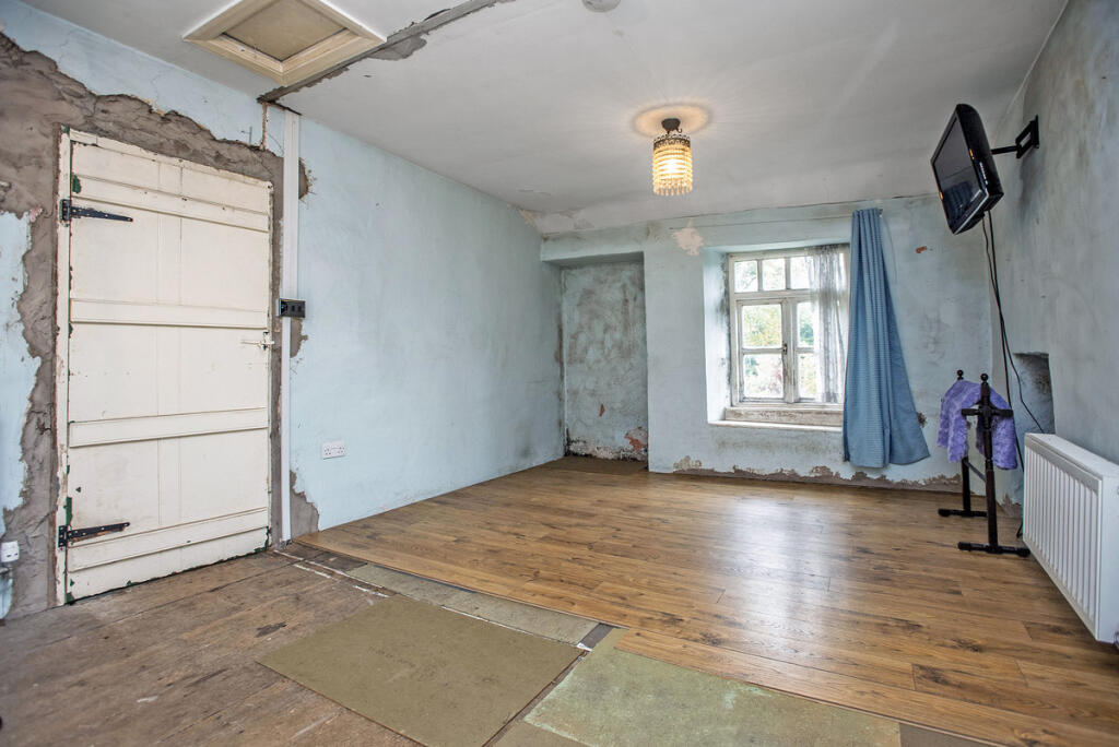 34 Leighton Beck Road, Slack Head, LA7