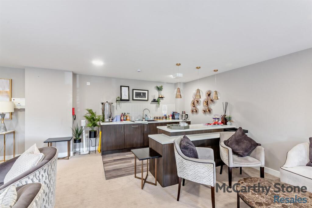 8639768-interior15-800.jpg