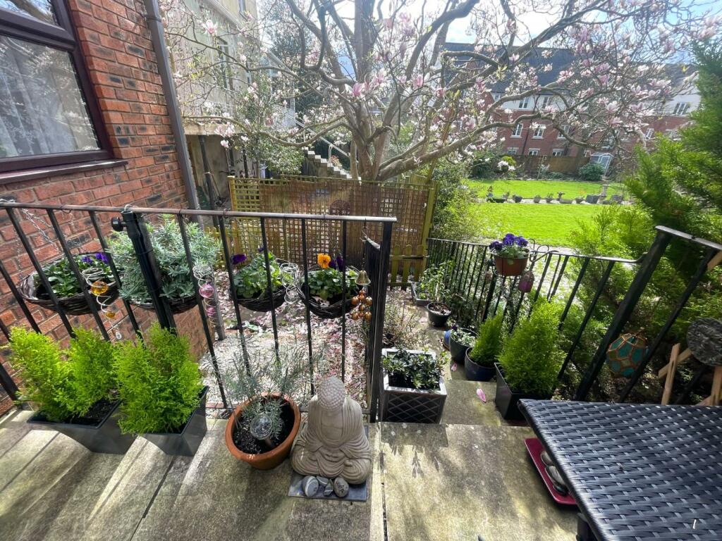 Patio 3.JPG