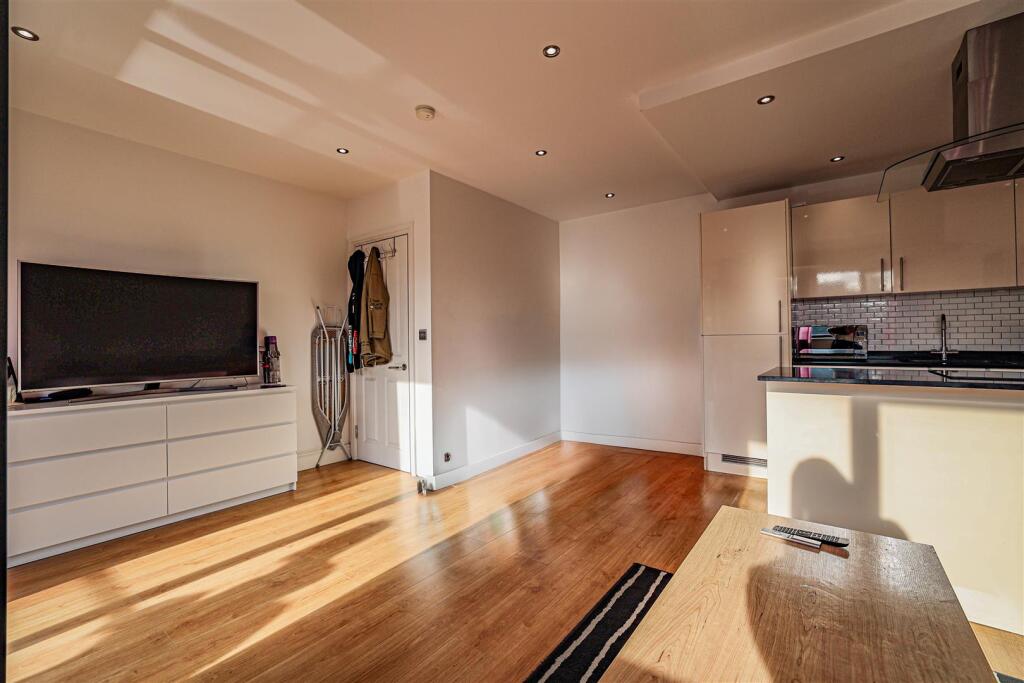 980A1329.jpg
