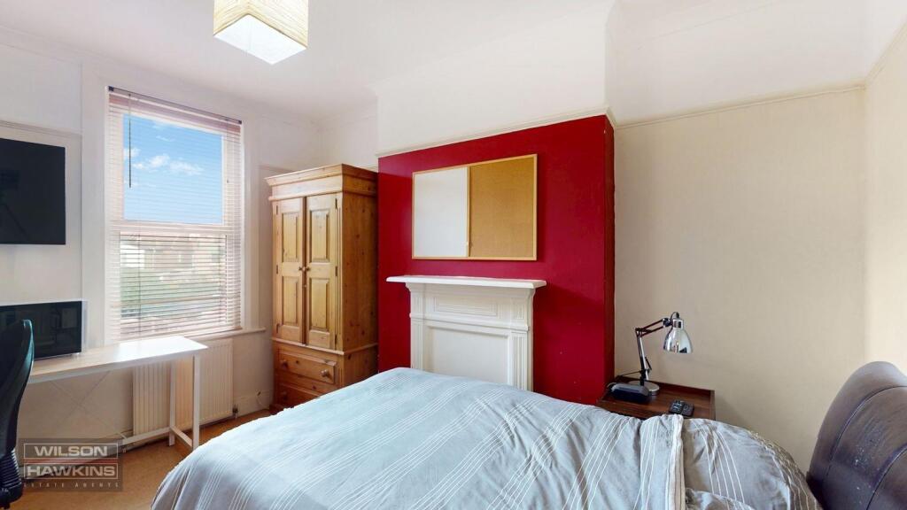 35 Welldon Crescent - z4Q8Vg2wEpplxvEBs4mO.jpg