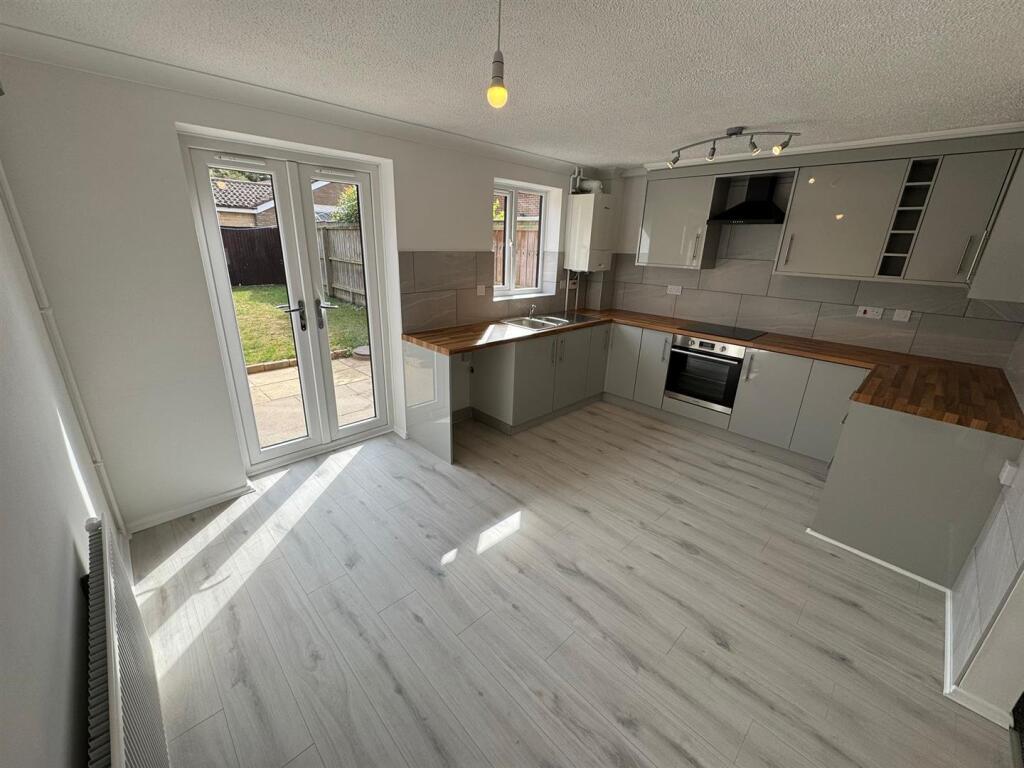 WhatsApp Image 2025-08-22 at 14.16.47.jpeg