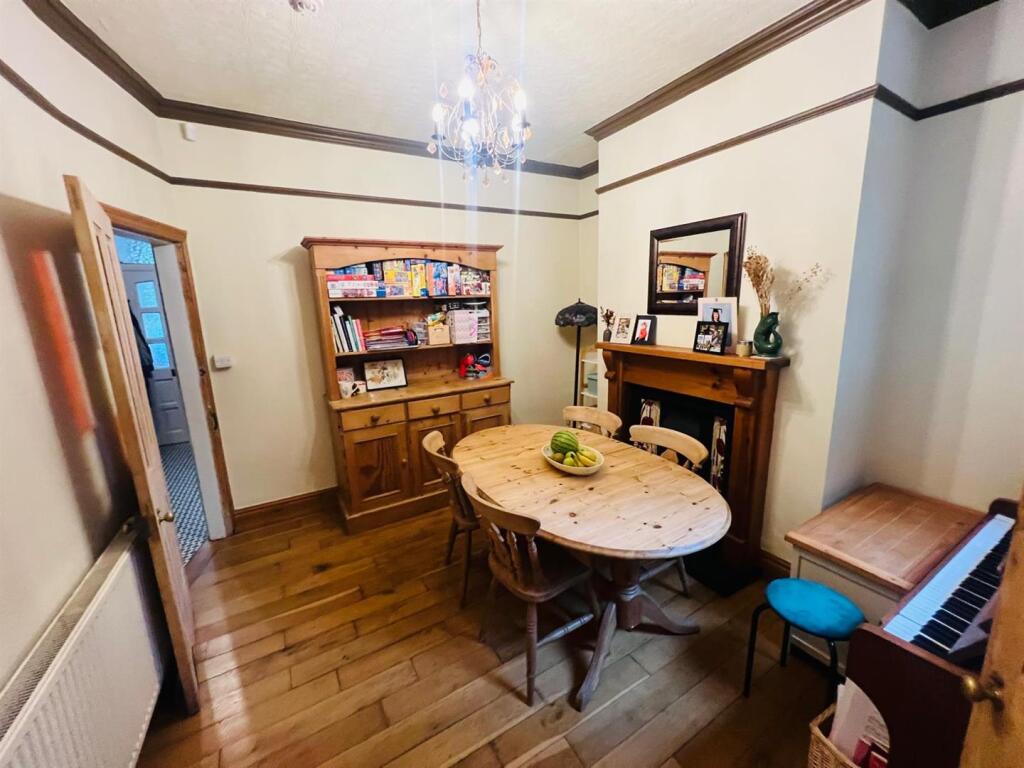 WhatsApp Image 2025-07-01 at 15.40.16 (5).jpeg