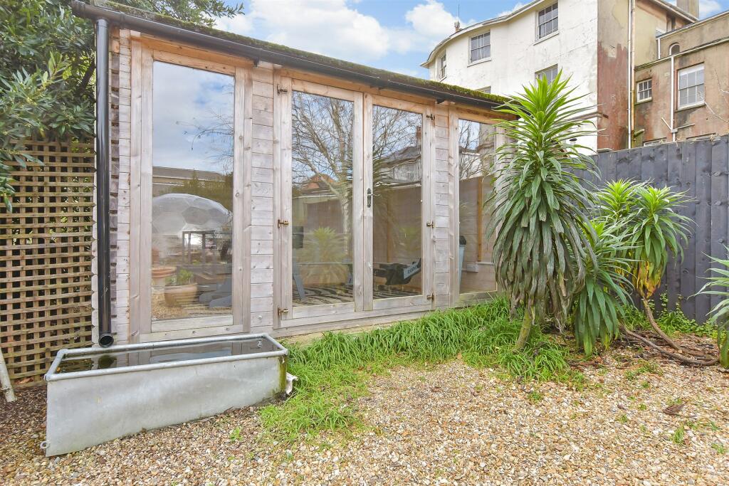 Workshop/Outbuildings