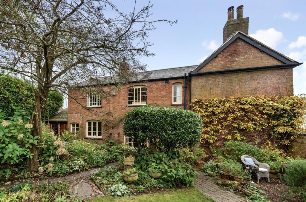 15 Lutterworth Road, Pailton