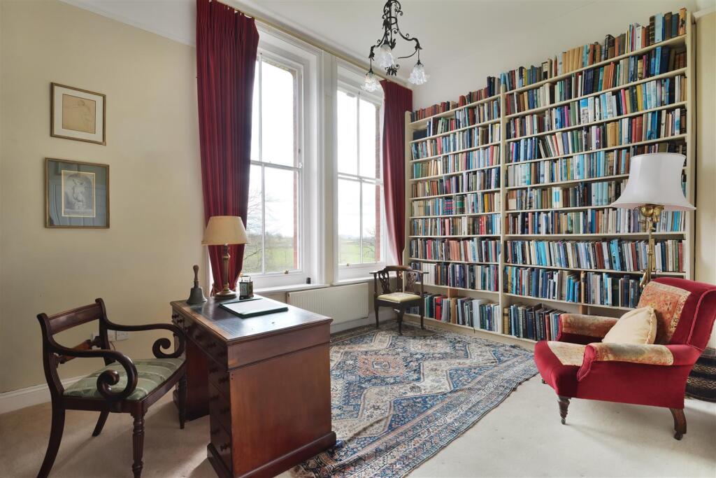 4 Chestnut Lane (48).jpg