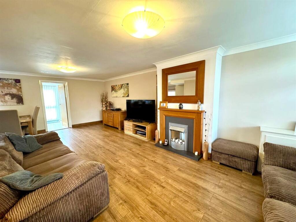 PHOTO-2025-08-21-07-09-28 4.jpg